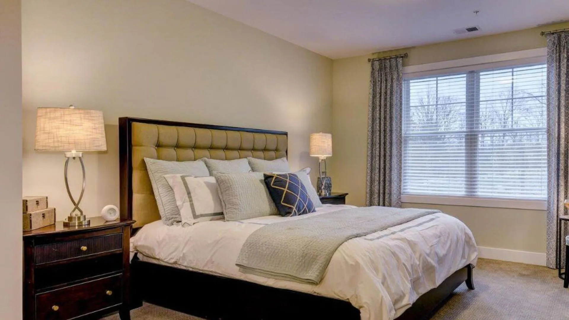 Why Are Master Bedrooms Always at the Front of the House? Why Are Master Bedrooms Always at the Front of the House?